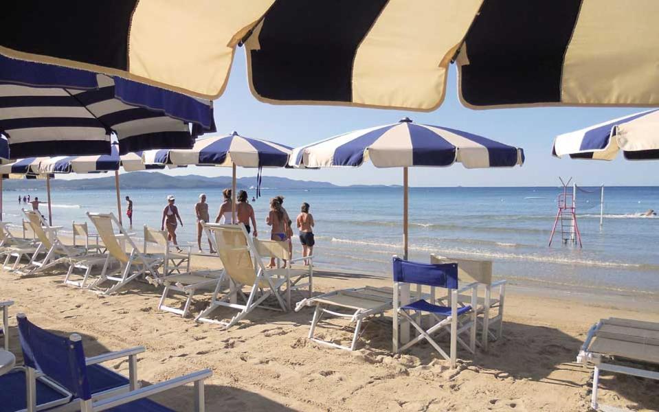 Hotel Ausonia Follonica Exterior foto