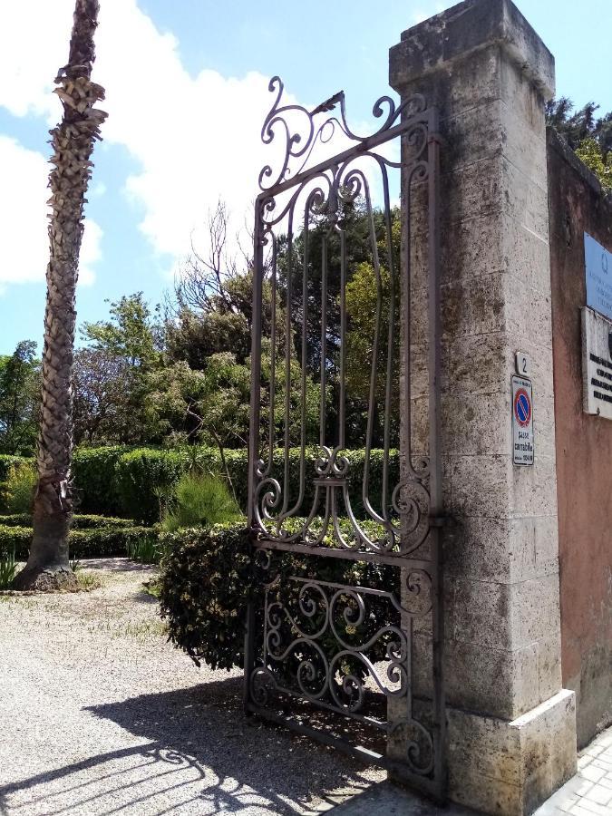 Hotel Ausonia Follonica Exterior foto